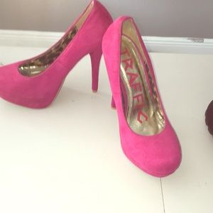 Size 9 Hot pink heel